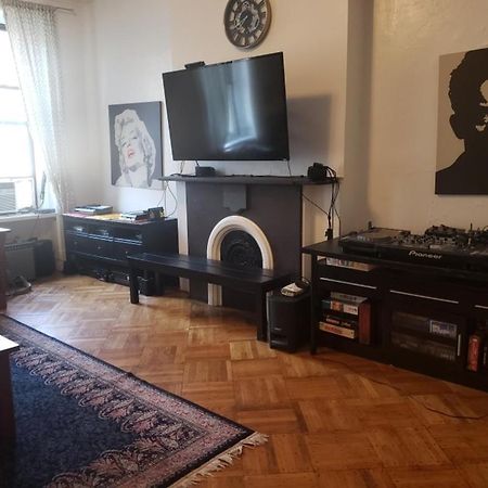 Private Room In East Village Apartment New York Extérieur photo