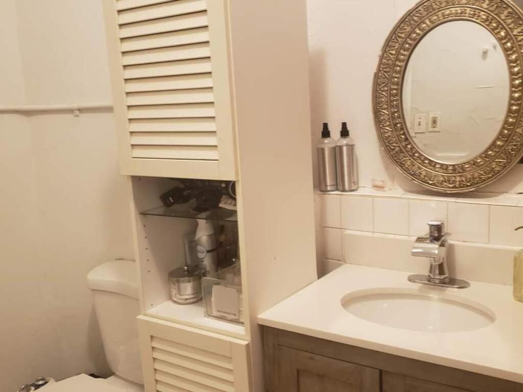 Private Room In East Village Apartment New York Extérieur photo